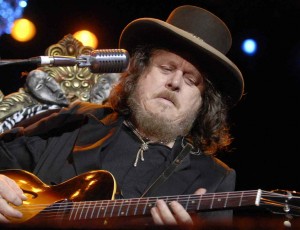 Singer Zucchero from Italy performs during the Moon and Stars music festival in Locarno, Switzerland, Monday, July 9, 2007.  (AP Photo/Keystone/Ti-Press, Samuel Golay)