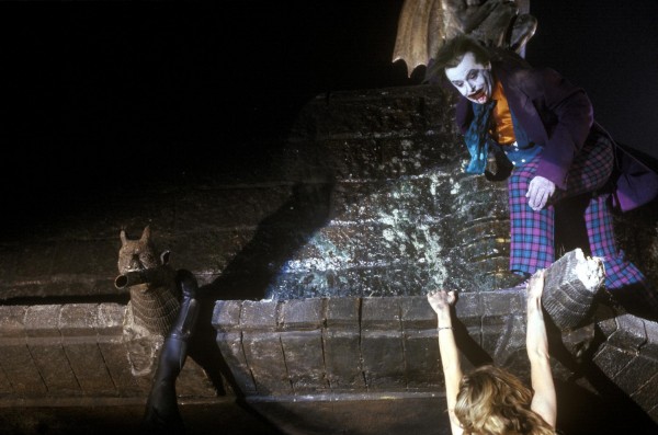 still-of-kim-basinger-and-jack-nicholson-in-batman-(1989)