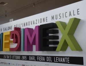 Ultimi preparativi per l'inaugurazione di Medimex, il salone dell'innovazione musicale, che aprira' il 29 ottobre a Bari, 28 ottobre 2015, ANSA/ VINCENZO CHIUMARULO