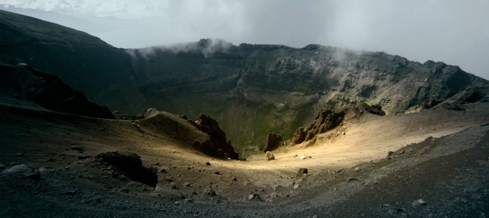 VULCANO04