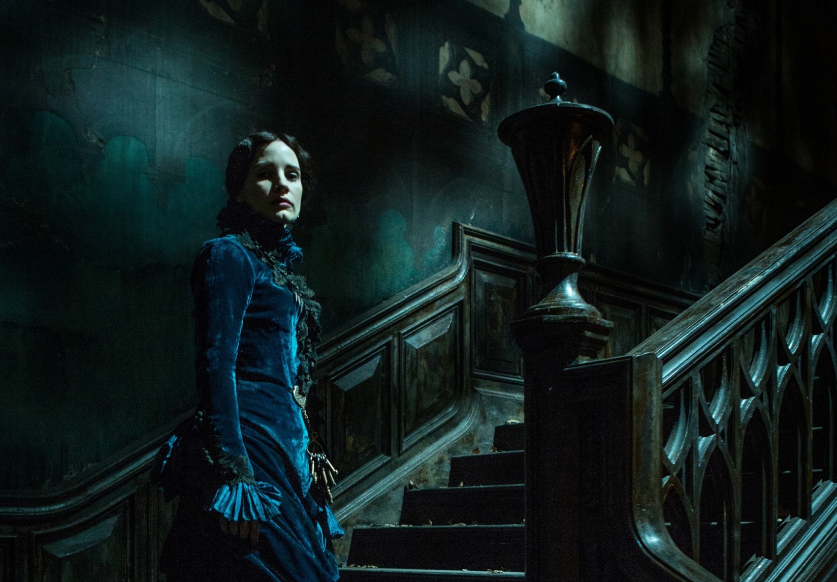 crimson-peak