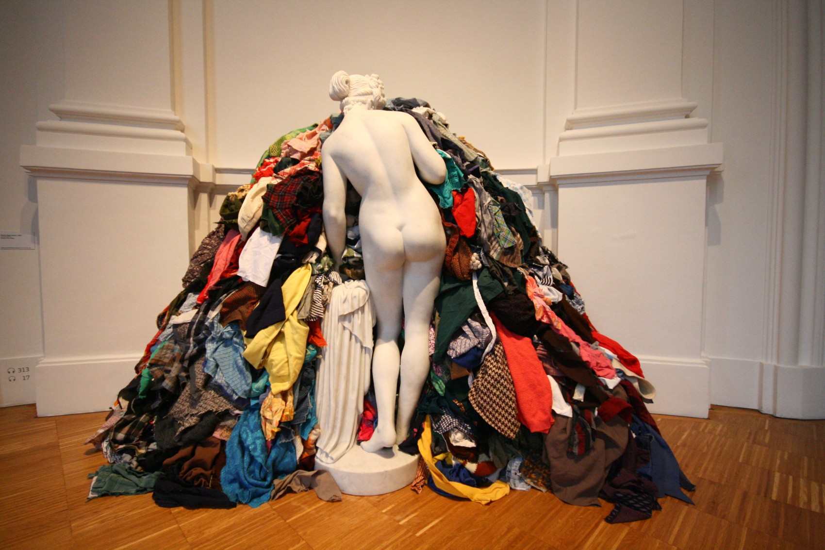 ©Michelangelo Pistoletto La Venere di Stracci