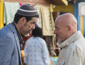 Set del film "Non c'è più religionei" di Luca Miniero.
Nella foto   Alessandro Gassman e Claudio Bisio.
foto di Gianni Fiorito
Questa fotografia è solo per uso editoriale, il  diritto d'autore è della società cinematografica e del fotografo assegnato dalla società di produzione del film  e può essere riprodotto solo da pubblicazioni in concomitanza con la promozione del film. 
E’ obbligatoria la menzione  dell’autore- fotografo: Gianni Fiorito.