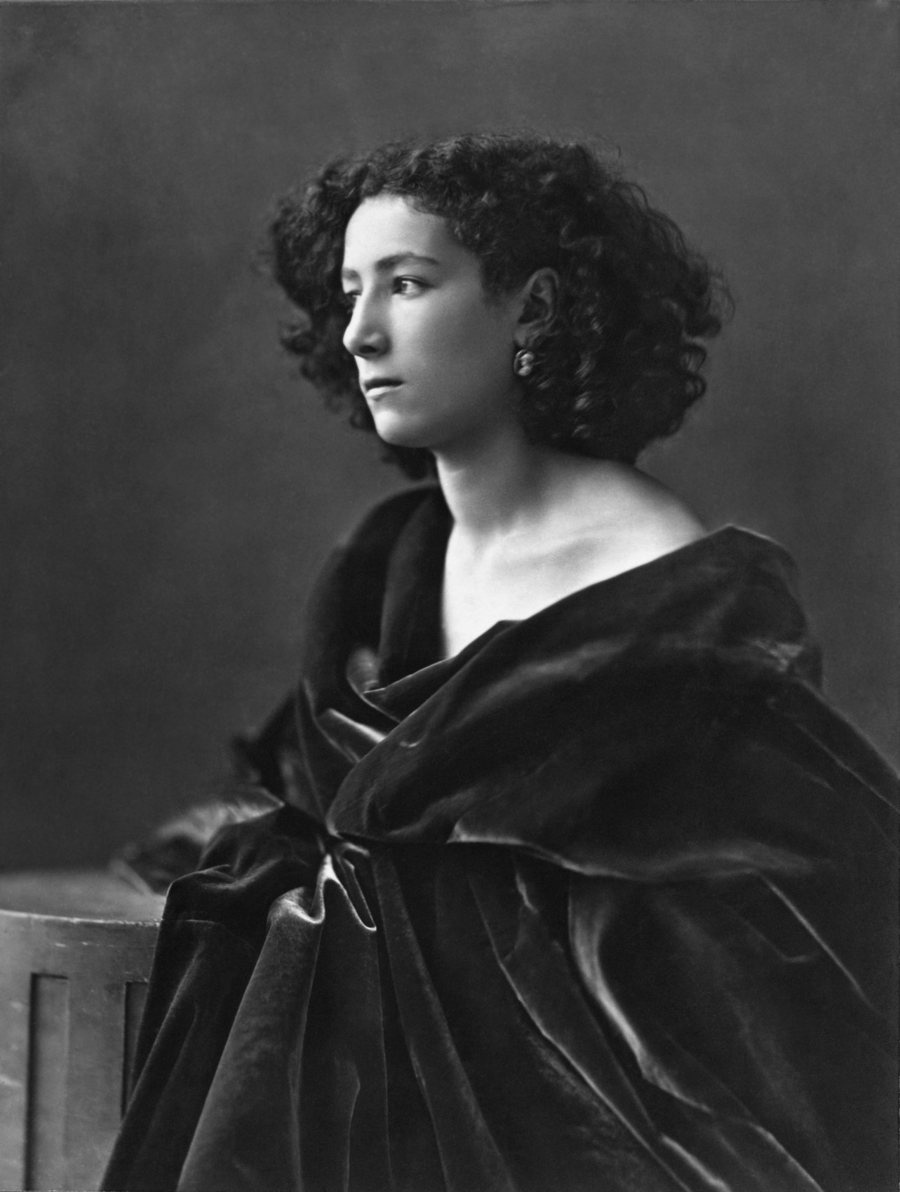 Sarah Bernhardt, fotografata da Félix Nadar (1864)