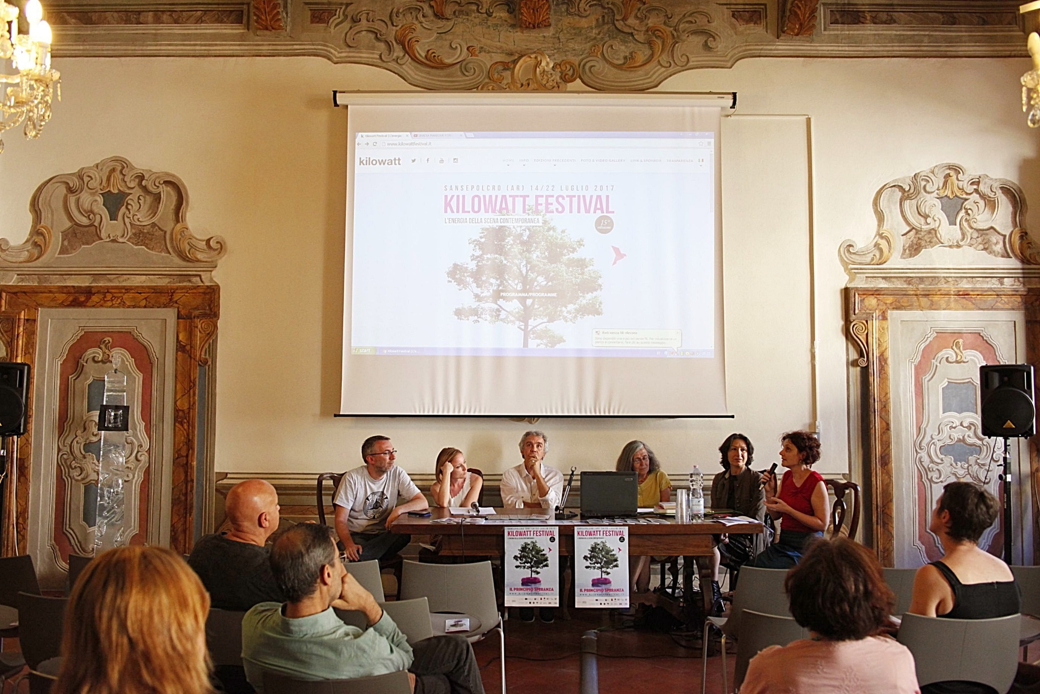 Il velo è negli occhi di guarda (da sx Ricci, Lamri, Martinelli, Nadotti, Montanari, Franchi). Foto ©Luca Del Pia