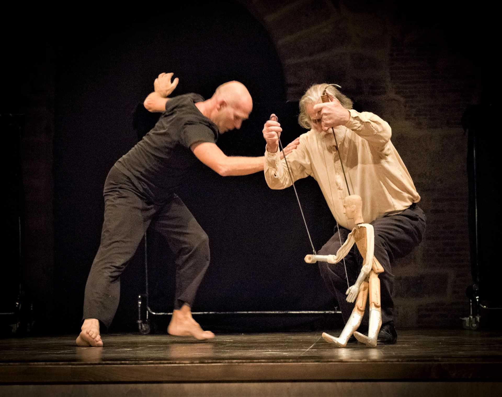 Virgilio Sieni & Mimmo Cuticchio Atlante_Vangelo#1. Foto di scena ©Alessandro D'Amico