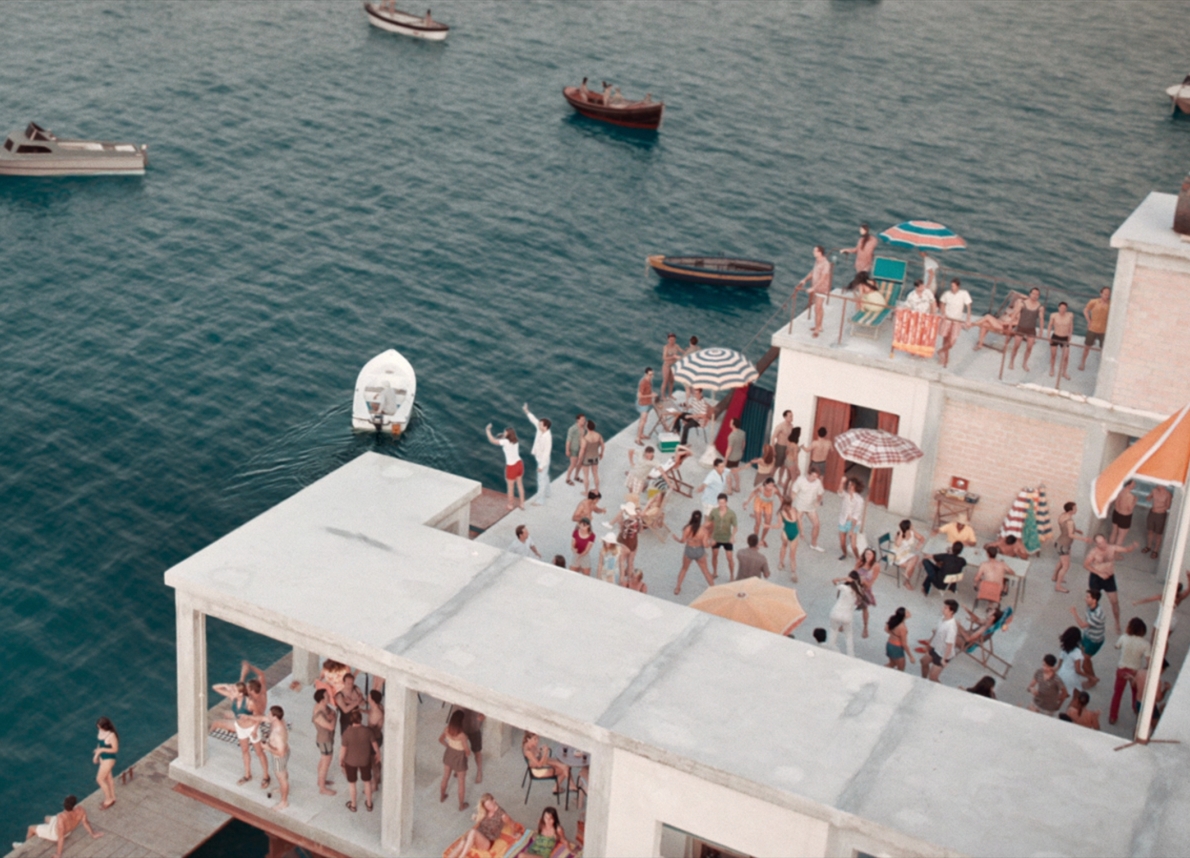 L'ISOLA DELLE ROSA (ROSE ISLAND) . Cr. COURTESY OF NETFLIX © 2020